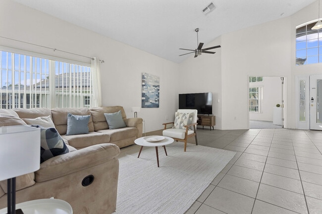 Building Photo - 7902 Silver Bass Ct