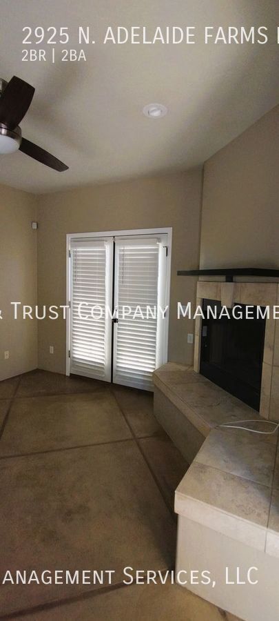 Foto del edificio - 2925 N Adelaide Farms Pl