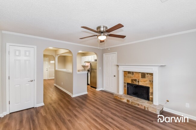 Building Photo - 1307 N Hampton Dr