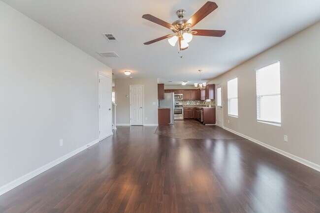 Foto del edificio - 924 Creek Oak Dr