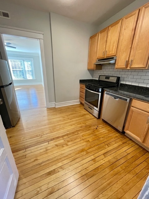 Building Photo - 3700 N Fremont St