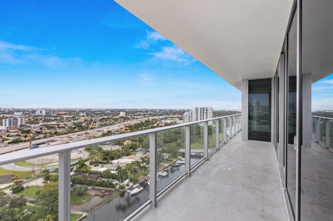 Foto del edificio - 1480 NW North River Dr