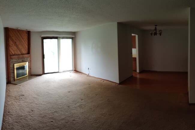Building Photo - 381 Elizabeth Dr