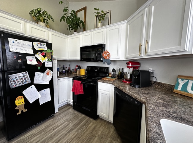 Foto del edificio - 115 Daybreak Ln