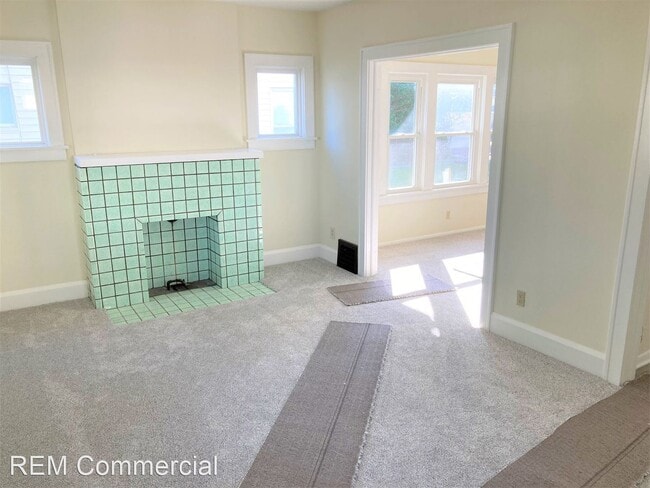 Building Photo - 3 br, 1.5 bath House - 1334 19th Street NW