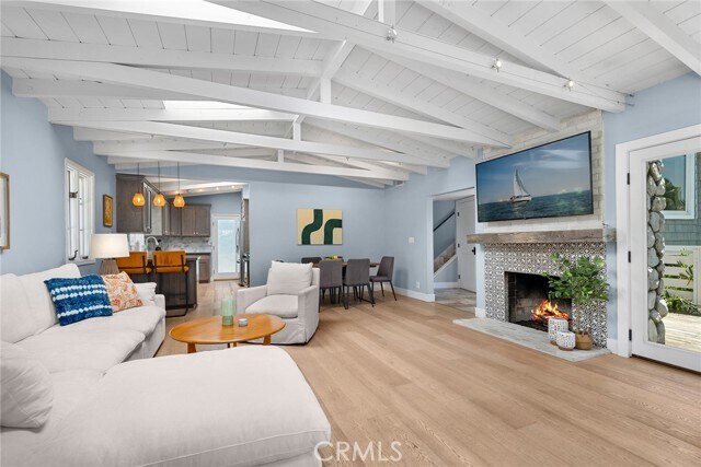 Building Photo - 1310 Bluebird Canyon Dr
