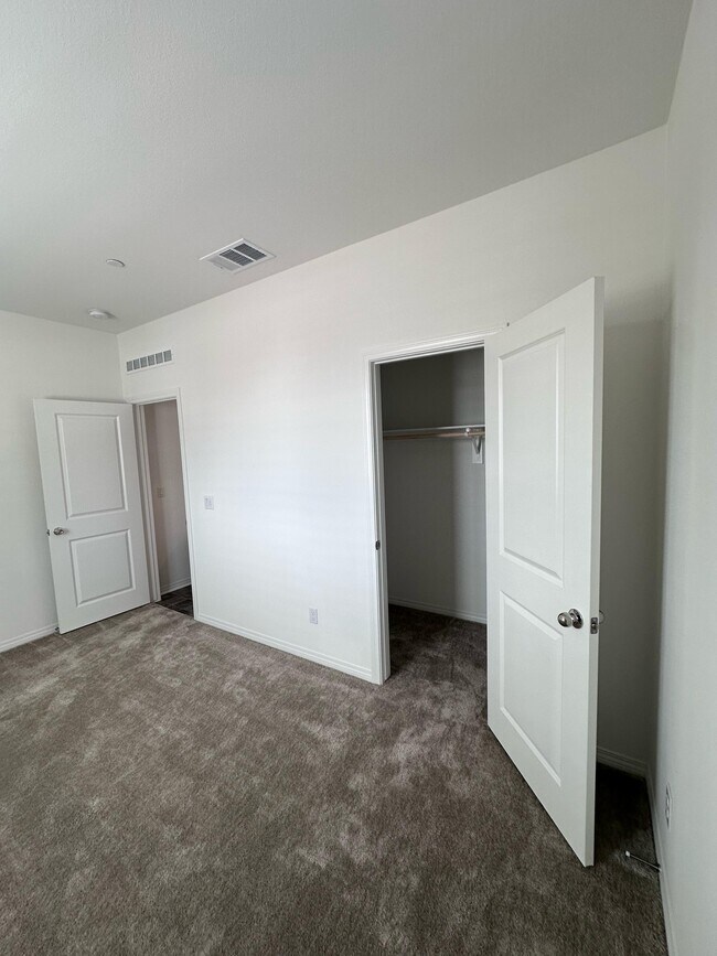 Foto del edificio - 30272 Truckee Cir