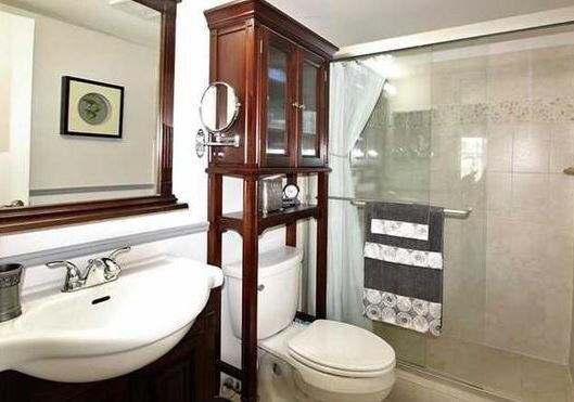 Bathroom - 547 Waterside Dr