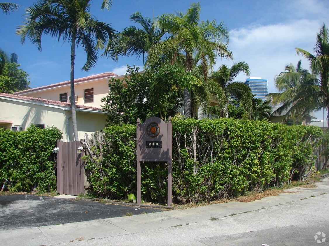 Building Photo - Montfiallo Bed & Breakfast