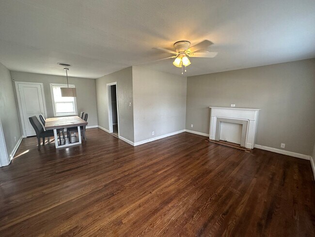 Foto del edificio - Tech Terrace Pre-lease!!