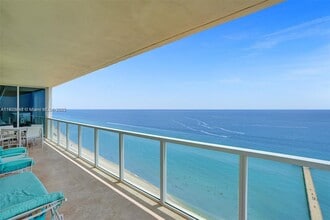 Building Photo - 16699 Collins Ave