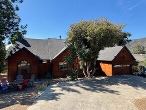 Building Photo - 2205 Freeman Dr