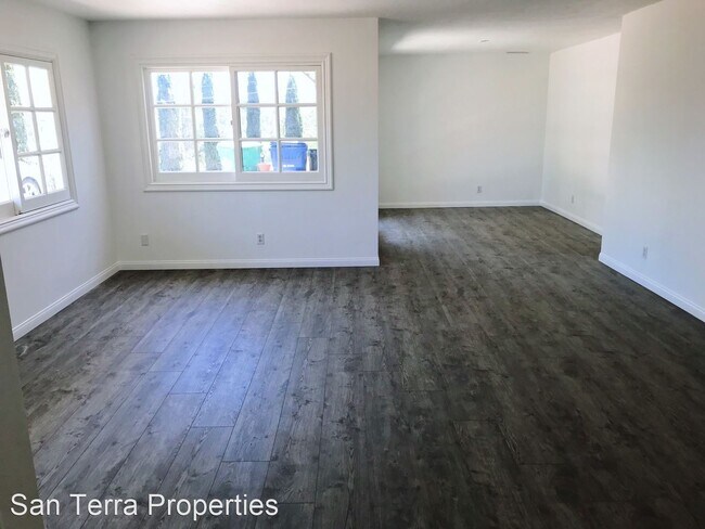 Building Photo - 3 br, 2.5 bath House - 11768 Shadowglen Rd.