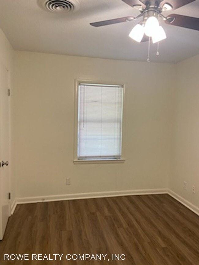 Building Photo - 3 br, 1 bath House - 710 49TH STREET