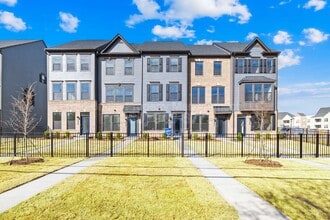 Building Photo - 2833 Statesville Ave