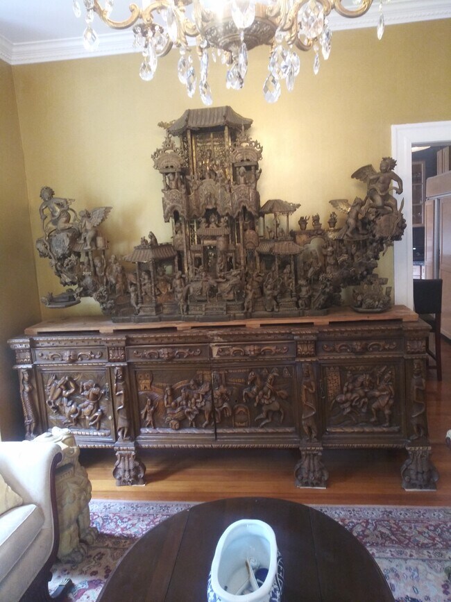 Foto del edificio - 523 Overdale Rd