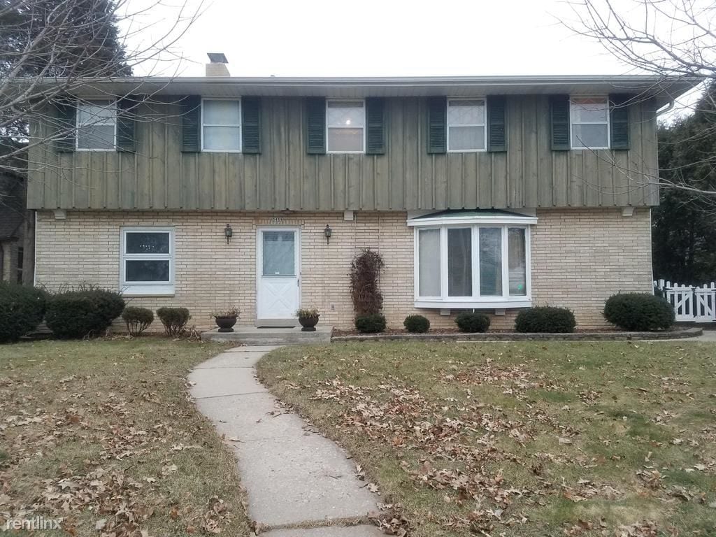 Foto principal - 3456 S 92nd St