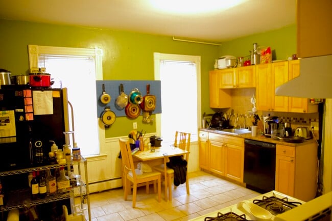 *Las imágenes son muestras representativas de la unidad anunciada. En algunos casos, las unidades reales que visita... - 10 Bucknam St