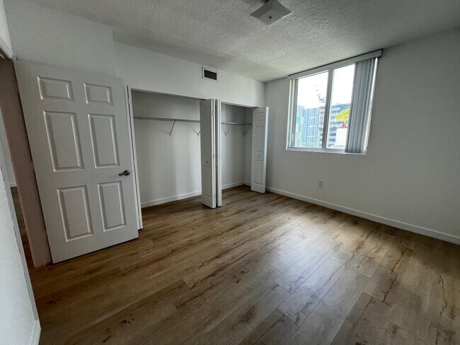 Foto del edificio - 213 NE 27th St