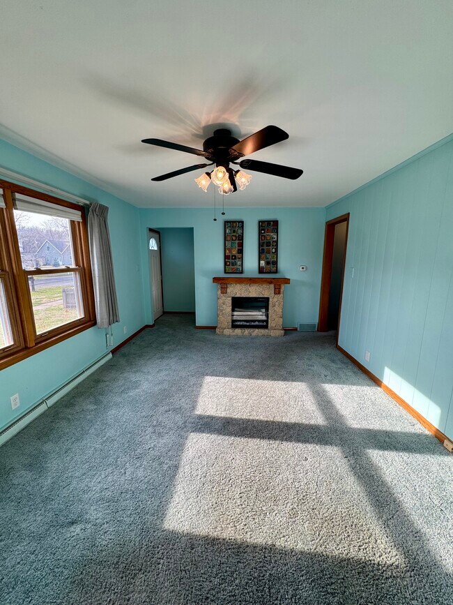 Foto del edificio - 317 2nd Ave