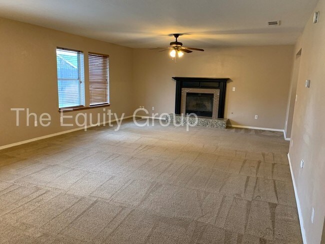 Building Photo - 4823 W Leighson Ave