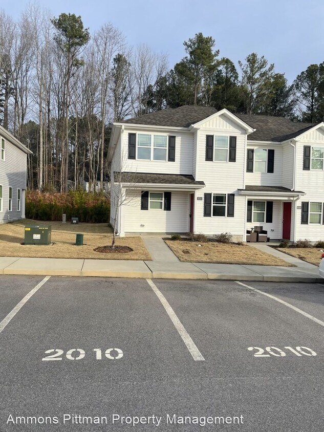Foto del edificio - 3 br, 2.5 bath House - 2010 Wiggins Village