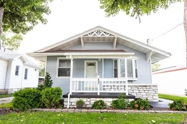 Foto principal - 709 W Main St