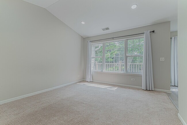 Foto del edificio - 1171 N Red Oak Cir