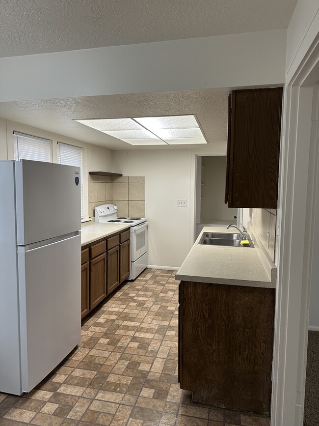 Building Photo - 2286 Monroe Blvd