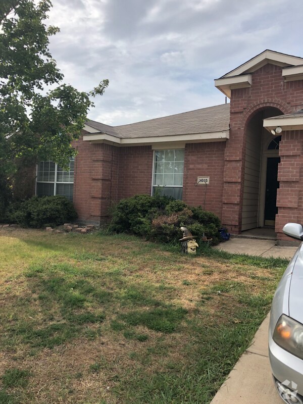 Shell Beach Apartments for Rent with Hardwood Floors Little Elm, TX 1 Rentals