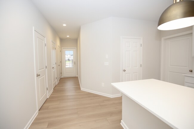 Foto del edificio - 471 Rivanna Hl Rd