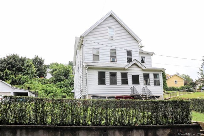 Building Photo - 15 Southview St