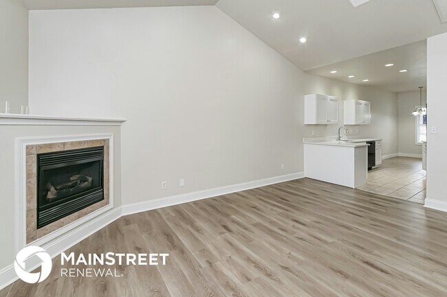 Foto del edificio - 7346 English Park Way