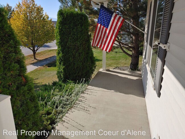 Foto del edificio - 3 br, 2 bath House - 4449 W Princetown Ln