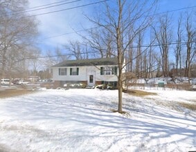 Building Photo - 34 Spa Dr