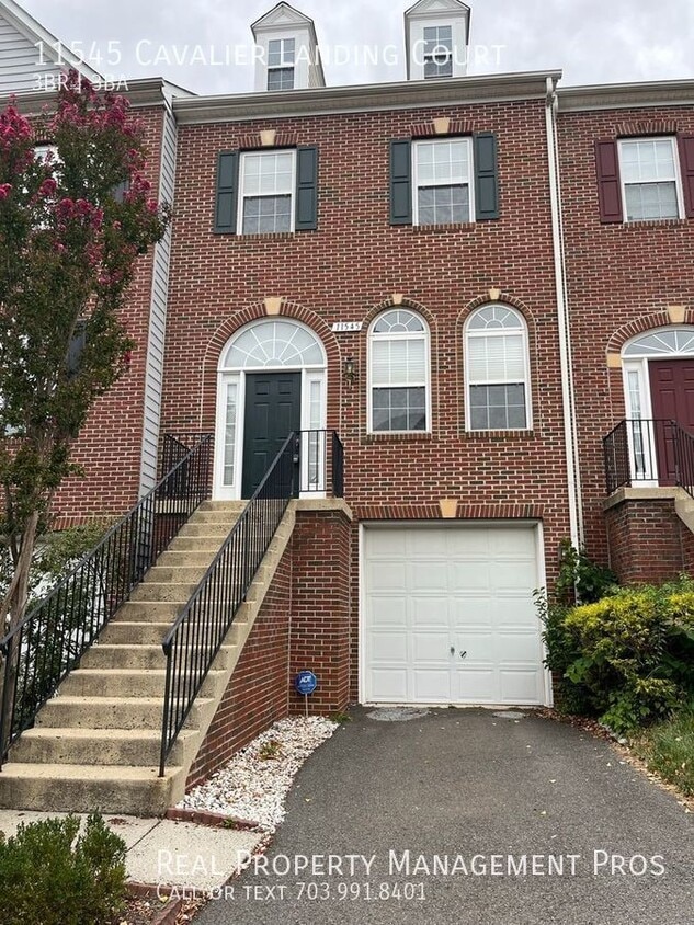 Qualify for a zero deposit? Freshened Paint Townhouse for Rent in