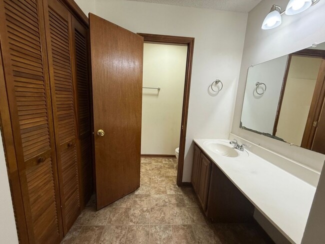 Foto del edificio - Nice 2 bedroom, 2 bath duplex