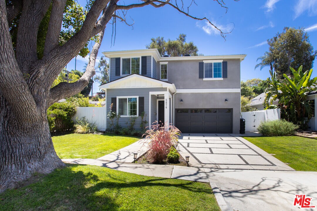 Foto principal - 5874 W 76th St