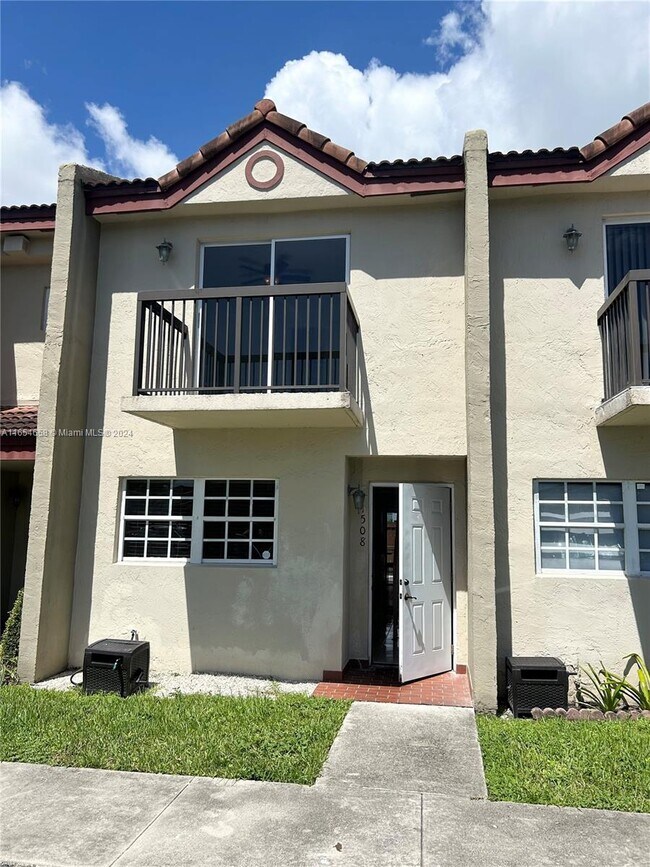 Building Photo - 6150 SW 130th Ave