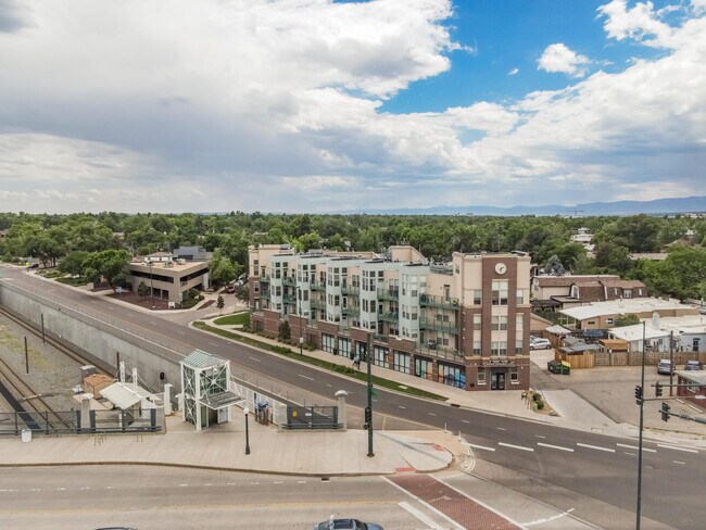 Foto del edificio - 1313 S Clarkson St