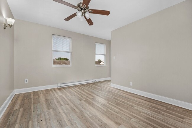 Foto del edificio - 1136 Steelton Ave