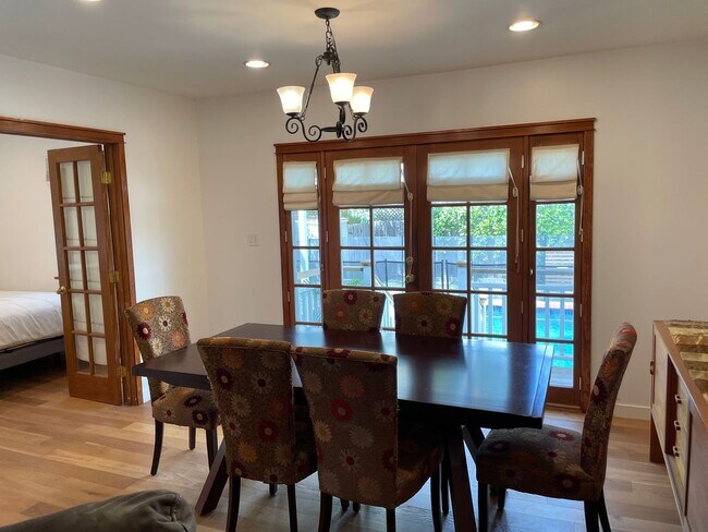 Building Photo - 4 Bedroom Pool Home for Rent in Woodland H...