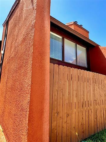 Building Photo - 7152 Fair Oaks Ave