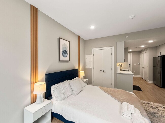 Building Photo - 626 N Delaware Ave