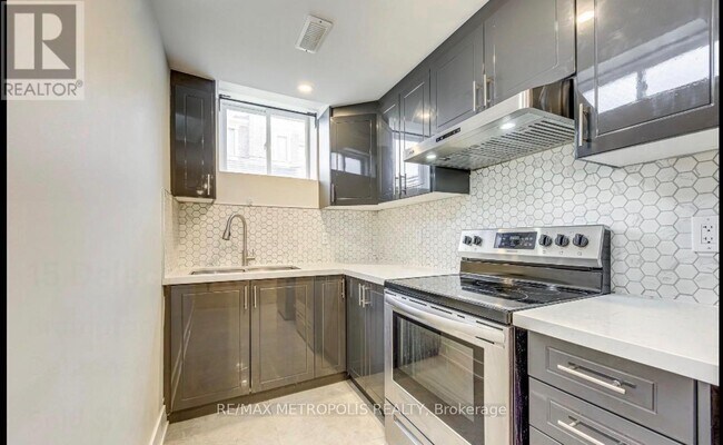 Photo du bâtiment - 15 Dalecrest Rd