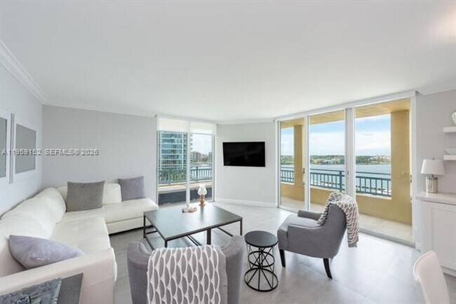 Building Photo - 90 Alton Rd