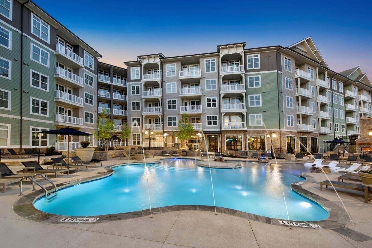 Pool - Manor Barrett