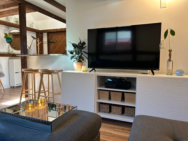 Foto del edificio - 30 W Edgemont Ave