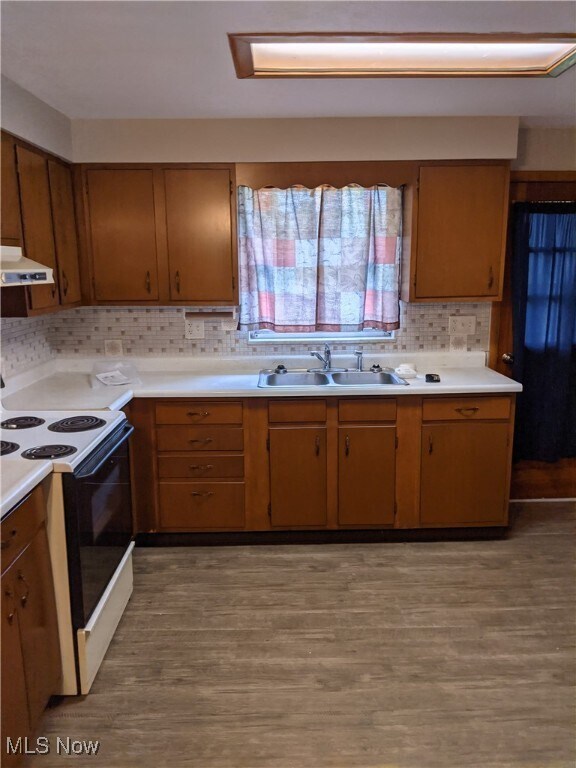 Foto del edificio - 72100 Sharon Rd