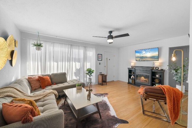 Foto del edificio - 6442 Bradford St